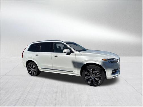 2025 Volvo XC90 B6 Ultra
