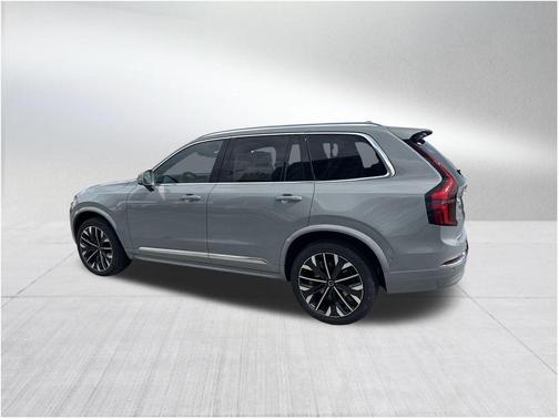 2026 Volvo XC90 B6 Plus 7-Seater