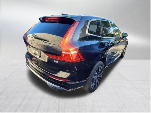 2022 Volvo XC60 B5 Inscription