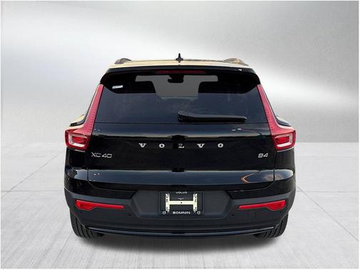 2026 Volvo XC40 B4 Core