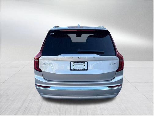 2026 Volvo XC90 B5 Core