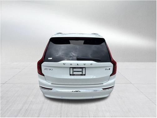 2026 Volvo XC90 B6 Plus 7-Seater