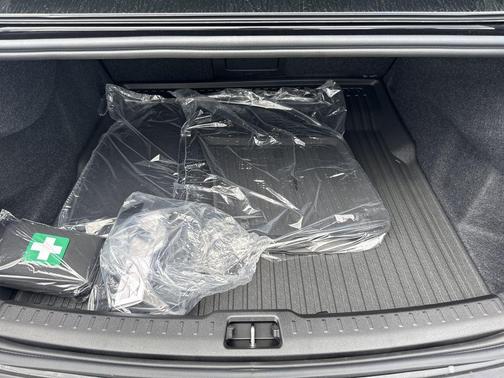 2025 Volvo S60 B5 Plus