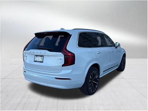 2026 Volvo XC90 Plug-In Hybrid T8 Plus 7-Seater