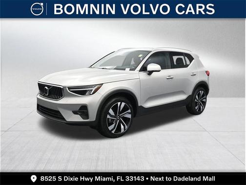 Silver 2023 Volvo XC40 B5 Plus Bright Theme