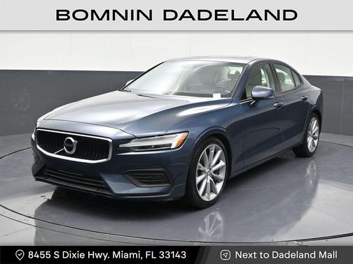 2020 Volvo S60 T6 Momentum
