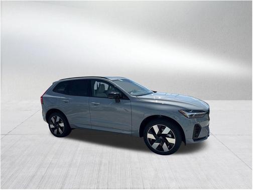 2025 Volvo XC60 Plug-In Hybrid T8 Plus