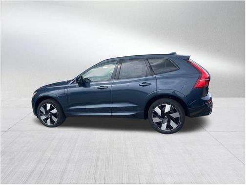 2025 Volvo XC60 Plug-In Hybrid T8 Plus