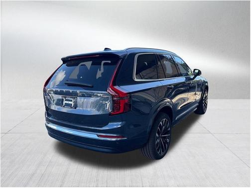 Denim Blue Metallic 2026 Volvo XC90 Plug-In Hybrid T8 Plus 7-Seater