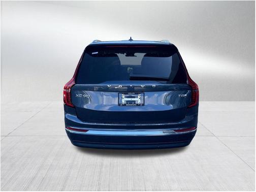 Denim Blue Metallic 2026 Volvo XC90 Plug-In Hybrid T8 Plus 7-Seater