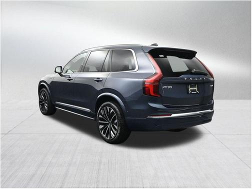 Denim Blue Metallic 2026 Volvo XC90 Plug-In Hybrid T8 Plus 7-Seater