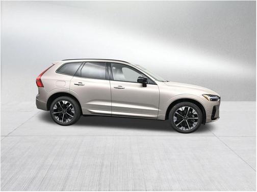Bright 2026 Volvo XC60 Plug-In Hybrid T8 Plus