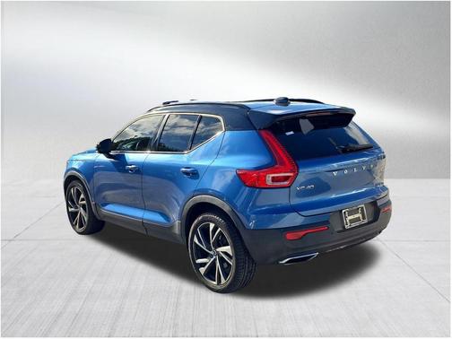 2020 Volvo XC40 T5 R-Design