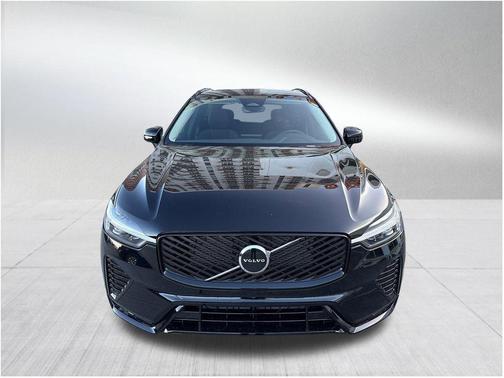 2026 Volvo XC60 B5 Core