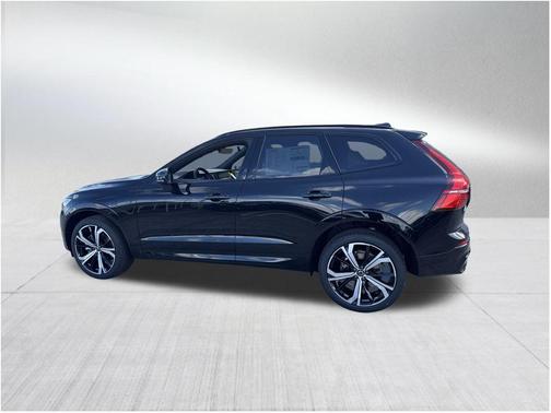 2025 Volvo XC60 Plug-In Hybrid T8 Ultra