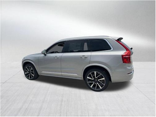 2025 Volvo XC90 B6 Plus 6-Seater