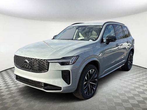 2026 Volvo XC90 B6 Ultra Dark Theme 6-Seater