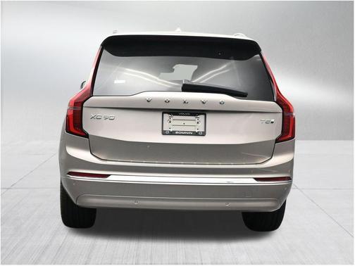 Bright 2026 Volvo XC90 Plug-In Hybrid T8 Plus 7-Seater