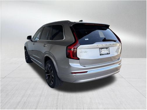 2026 Volvo XC90 Plug-In Hybrid T8 Plus 7-Seater