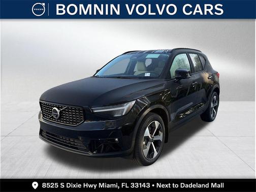 2026 Volvo XC40 B5 Plus