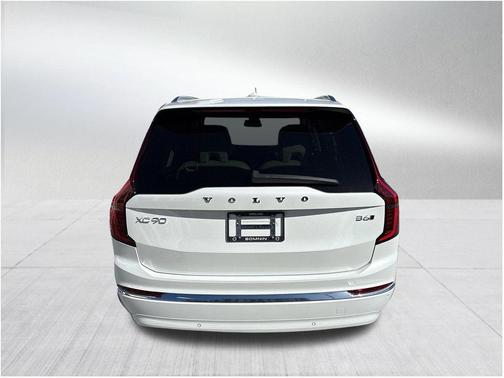 2026 Volvo XC90 B6 Ultra 7-Seater