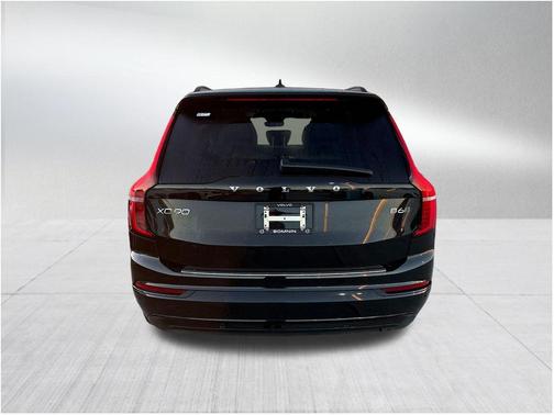 Onyx Black Metallic 2026 Volvo XC90 B6 Ultra Dark Theme 7-Seater