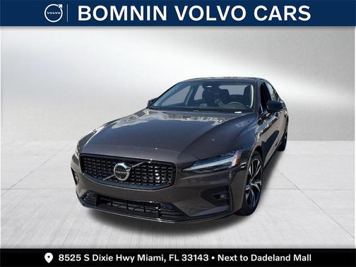 2025 Volvo S60 B5 Plus