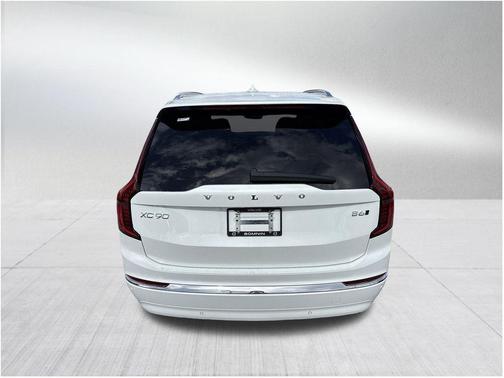 2026 Volvo XC90 B6 Ultra 7-Seater