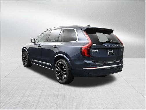 Denim Blue Metallic 2026 Volvo XC90 B6 Plus 7-Seater