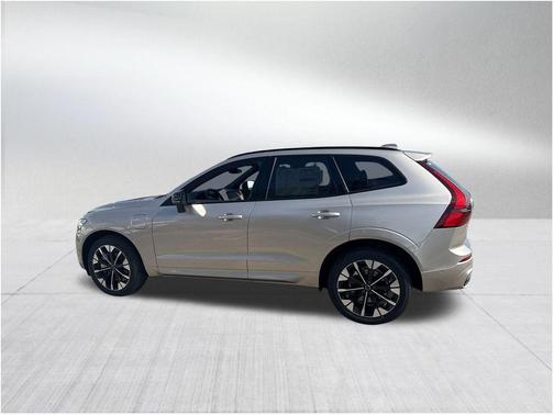 2026 Volvo XC60 Plug-In Hybrid T8 Plus