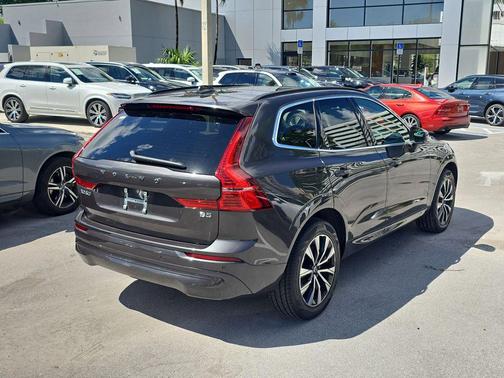 2023 Volvo XC60 B5 Core