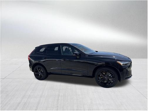 2025 Volvo XC60 Plug-In Hybrid T8 Ultra Black Edition