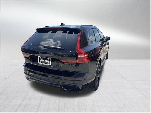 2025 Volvo XC60 Plug-In Hybrid T8 Ultra Black Edition