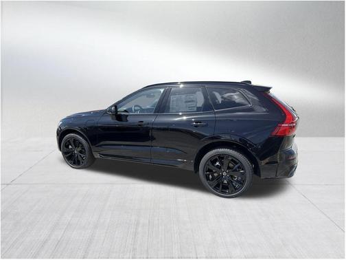 2025 Volvo XC60 Plug-In Hybrid T8 Ultra Black Edition