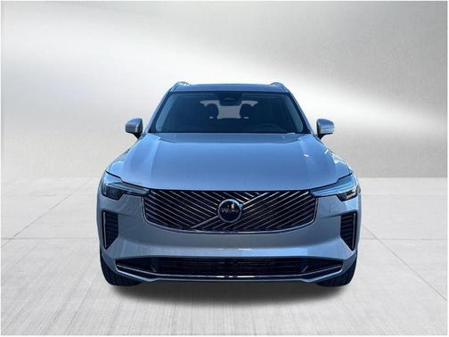 2026 Volvo XC90 B5 Core