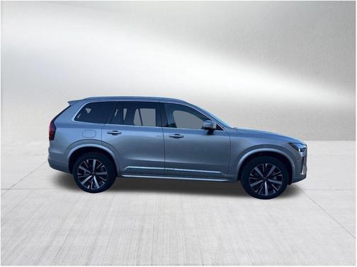 2026 Volvo XC90 B5 Core