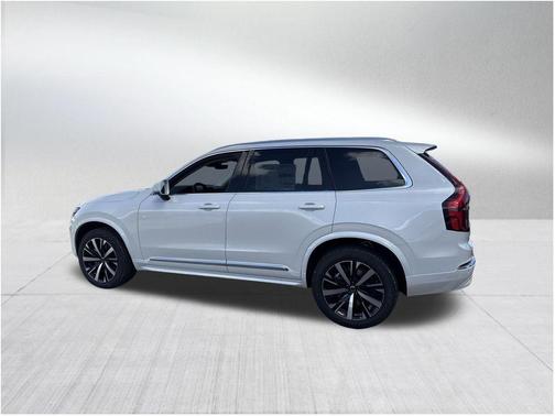 2025 Volvo XC90 B6 Core