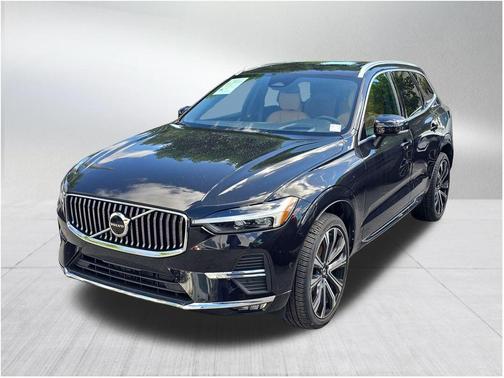 2023 Volvo XC60 B5 Ultimate Bright Theme
