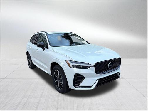 2026 Volvo XC60 B5 Core