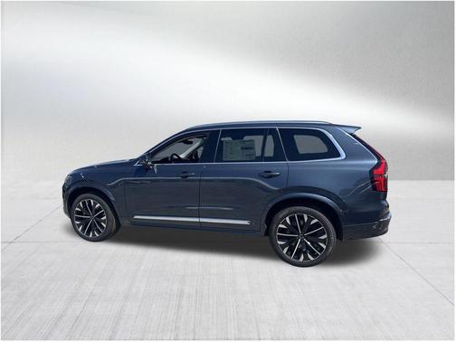 2025 Volvo XC90 B6 Core