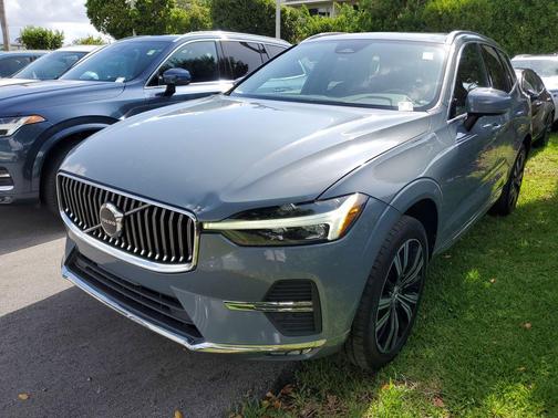 2022 Volvo XC60 B5 Inscription