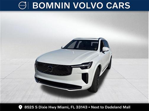 2025 Volvo XC90 B5 Plus