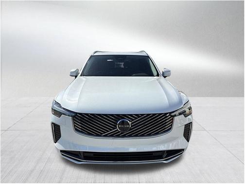 2026 Volvo XC90 B5 Plus 7-Seater