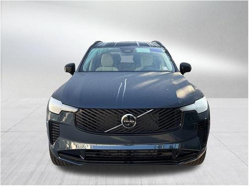 2026 Volvo XC90 B6 Ultra Dark Theme 7-Seater