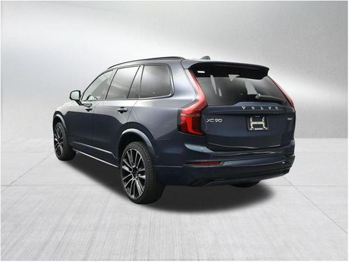 Denim Blue Metallic 2026 Volvo XC90 B6 Ultra Dark Theme 7-Seater