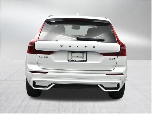 Crystal White 2026 Volvo XC60 B5 Plus
