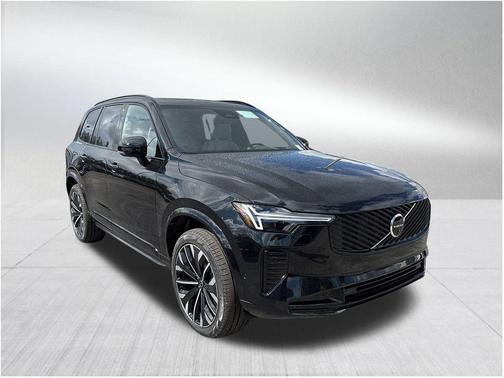 2026 Volvo XC90 B6 Ultra Dark Theme 7-Seater