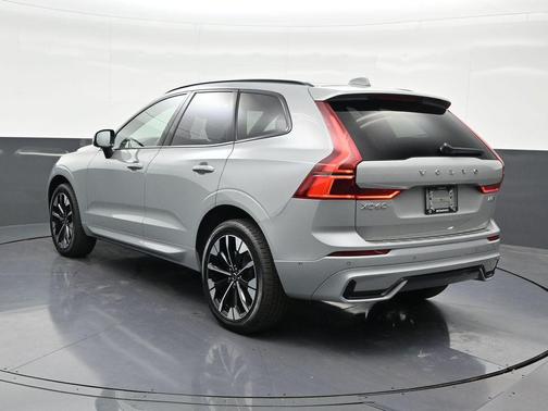 Gray Metallic 2026 Volvo XC60 B5 Plus