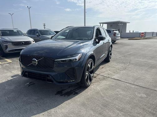 2026 Volvo XC60 B5 Ultra