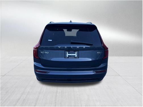 2026 Volvo XC90 B6 Ultra Dark Theme 7-Seater